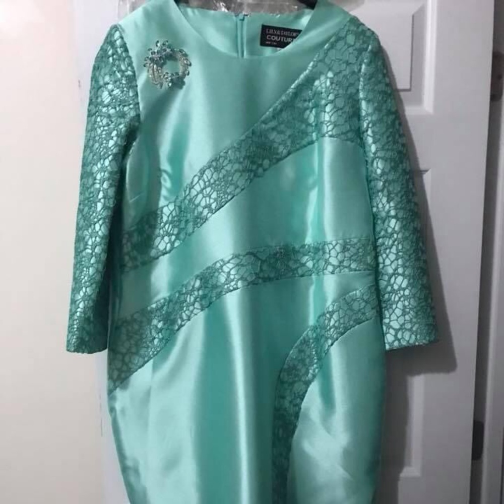 Lily and Taylor mint green dress